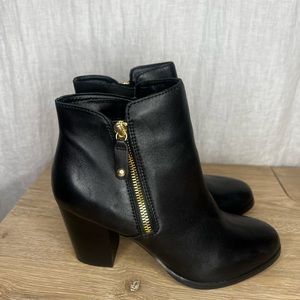 Aldo black bootie